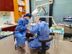 -瑞尔齿科(颐堤港诊所)