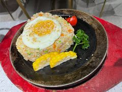 三文鱼蟹籽炒饭-妥妥烤肉料理(昙华林店)