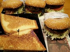 -The Habit Burger Grill 哈比特汉堡(复兴soho店)