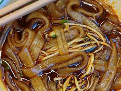 -拈签一笑黄牛肉辣卤串串