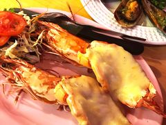 -J Daeng Seafood
