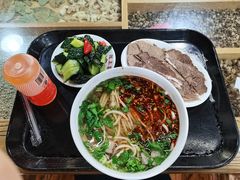 -陇上全荟兰州传统牛肉面(延吉路店)