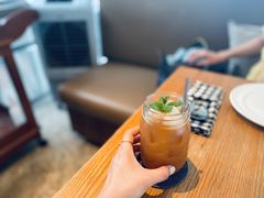 -ROAST coffee & eatery