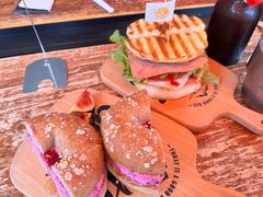 -Catch Bagel(芳草地店)