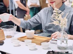 -奈雪的茶(湖滨银泰in77C区PRO店)