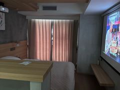 -闲隅江景艺术酒店(解放碑洪崖洞总店)