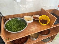-岳记羊肠馆(陵园小区店)
