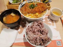 洋葱蛋里肌猪排丼饭-堂本家·二代目·炸猪排(Express东海店)