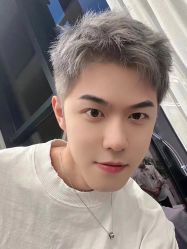 -Kraemer Paris  苏豪路易士·嘉玛发廊