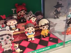 -名创优品(北京新中关购物中心地铁层店)