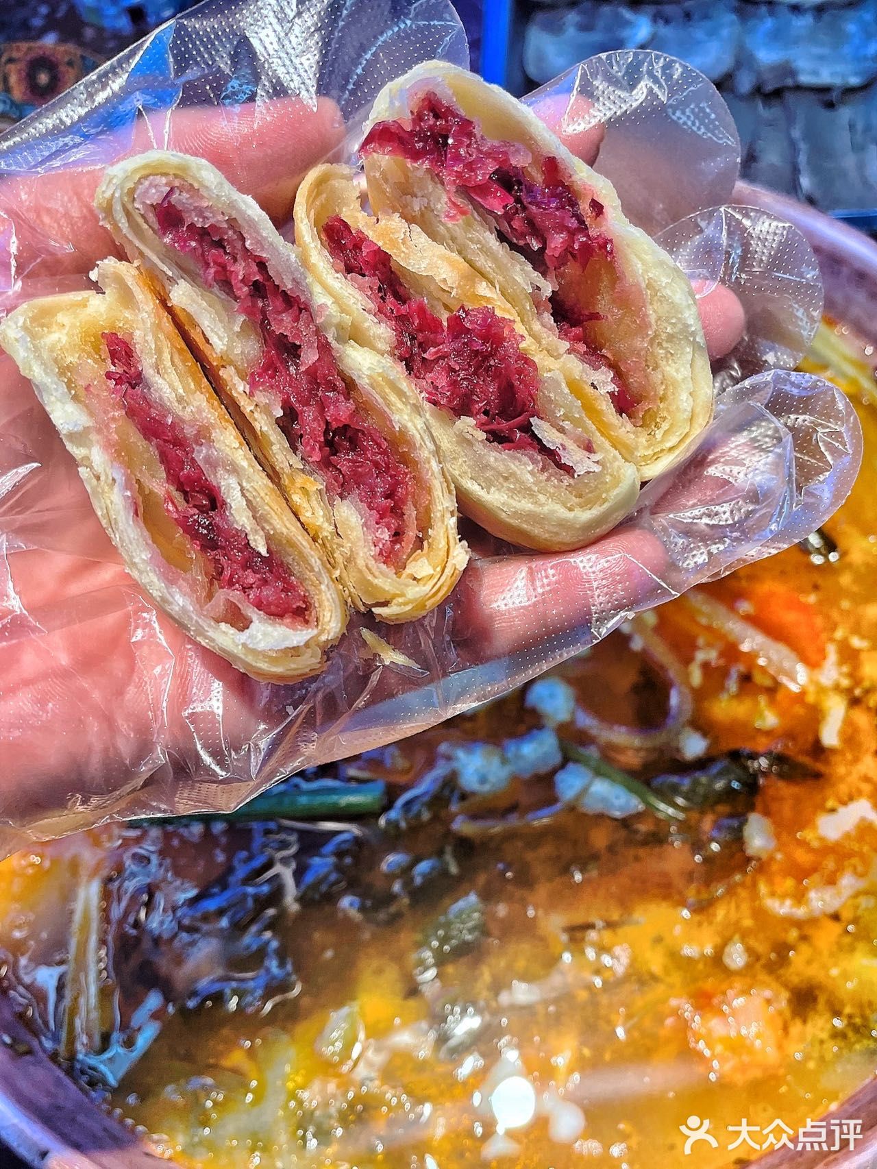 在北京吃云南酸菜火锅我只吃洱火