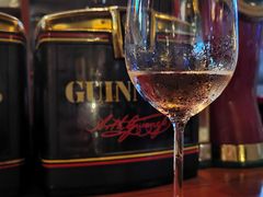 粉红葡萄酒-Blarney Stone巧言石爱尔兰酒吧