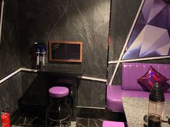 -好乐迪(张扬路八佰伴店)