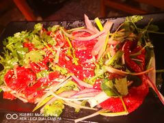 秘制香菜牛肉-嘿嘟嘟·肋条烧肉放题(爱融荟城店)