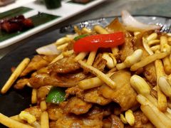 花生芽五花肉-聚福宝合苑食府(南头镇店)