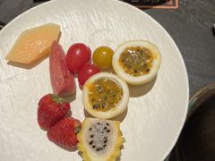 -牛YO寿喜烧·铁板烧和牛火锅自助(市府恒隆店)