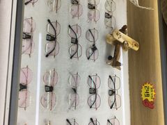 -视野联行眼镜·蔡司·控优点授权(长白万象汇店)