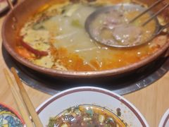 -洱火云南酸菜牛肉火锅(石景山当代商城店)