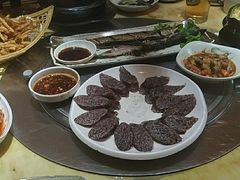 -牛信亭韩国料理·炭火烤肉(紫藤路店)