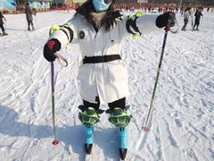 -十三陵雪世界滑雪场