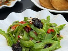 杏仁苦瓜-九寨沟石锅鱼(沣峪口二十年店)