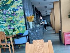 -四月吧餐厅(正阳步行街店)