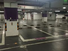 -悠方地下停车场