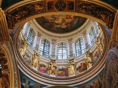 -滴血救世主教堂