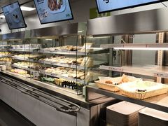 面包甜点陈列柜-宜家·瑞典风味餐厅(烟台路店)