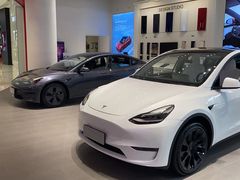 -TESLA 特斯拉(广州天环广场体验店)