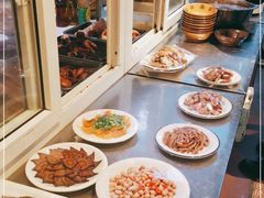 自助取餐区-张鲫鱼家常菜
