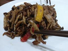 野山菌爆牦牛肉-中发源·清真餐厅(春风店)