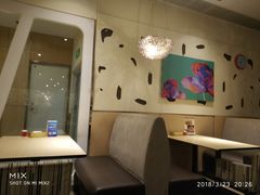 卡座-拿渡麻辣香锅(世茂广场·工三店)