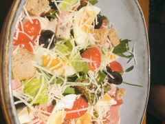老教堂色拉-JINNS锦时 steak&pizza(浸信会礼拜堂旧址店)
