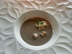 松露蘑菇浓汤-弦月窗LUNETTE BY AMANDA(复兴路店)