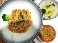 -馋三尺蟹粉小笼(人民广场店)