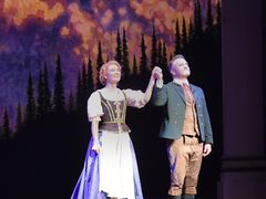 -交通银行前滩31演艺中心