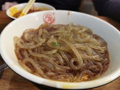 万记特色酸辣粉-万记麻辣烫国展总店
