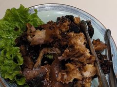 -海派美食·家宴海鲜青岛菜·石锅鲽鱼头(东方城店)