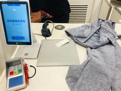 -优衣库(南京建邺万达广场店)