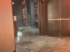 -左庭右院鲜牛肉火锅黑金店(陆家嘴中心店)