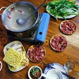 吃牛宝子任性放题的牛肉火锅