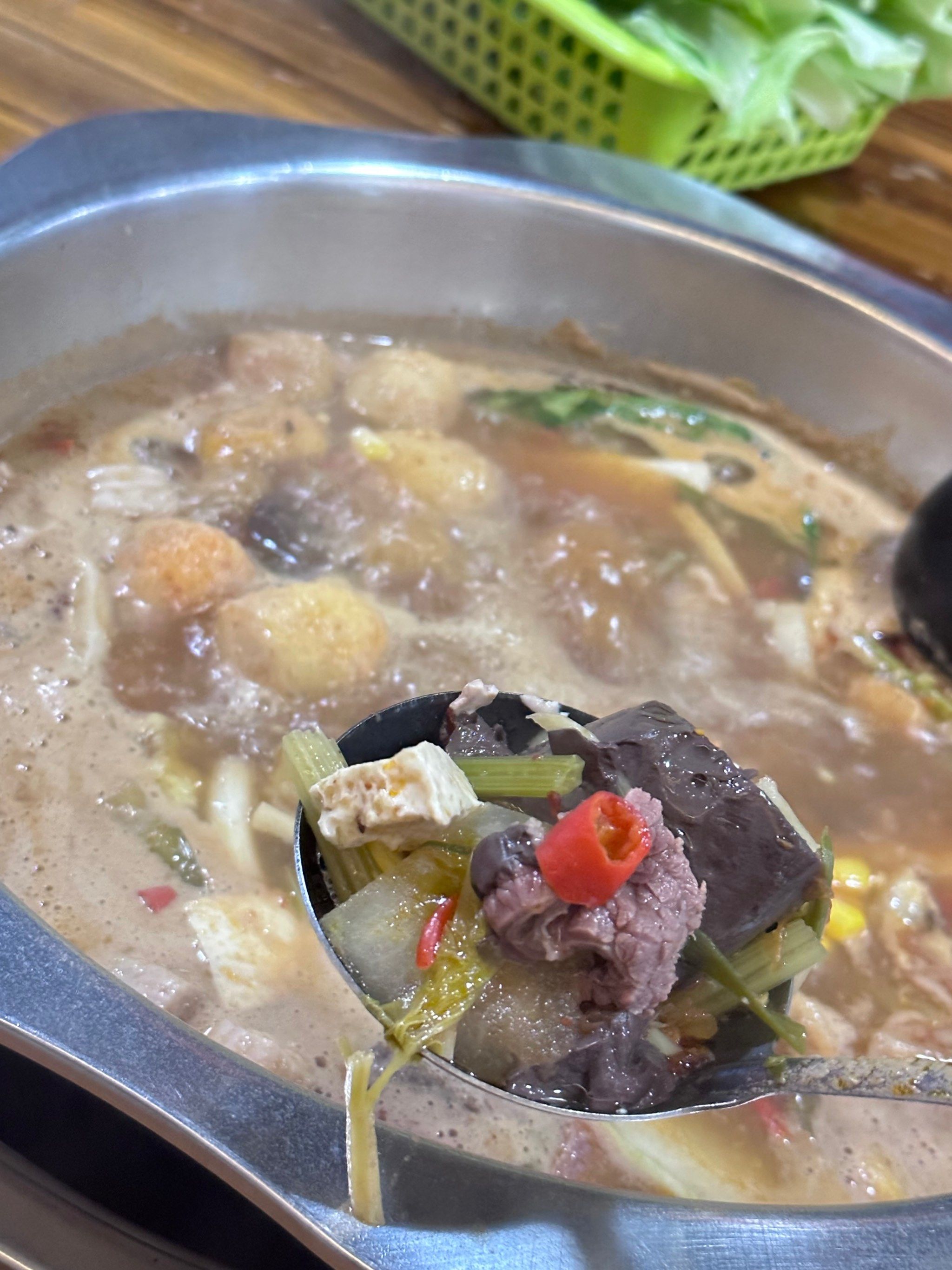好吃的牛八宝火锅