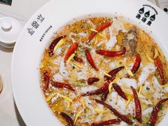 -渔语鱼酸菜鱼新川菜(来福士店)