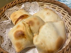馕坑烤包子-巴扎美食·新疆菜·西域歌舞表演餐厅(新疆大厦店)