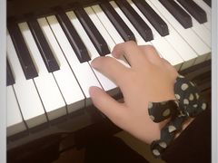 -梅纳·钢琴声乐架子鼓Mena Music(双井店)