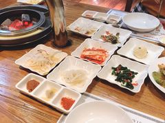 配烤肉小菜-紫霞门韩国料理烤肉(深南东路店)
