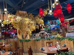 -老滇山寨•云南特色菜•地方菜•民族风情歌舞表演(金碧店)