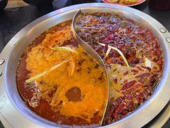 -沸炉重庆老火锅(军事博物馆店)