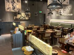 -张翻越·川渝冒菜·武汉黑鸭煲(城北万象城店)